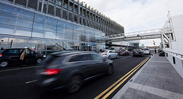 Terminal 1 departures drop off