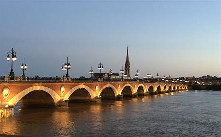 bordeaux-2252559_1280